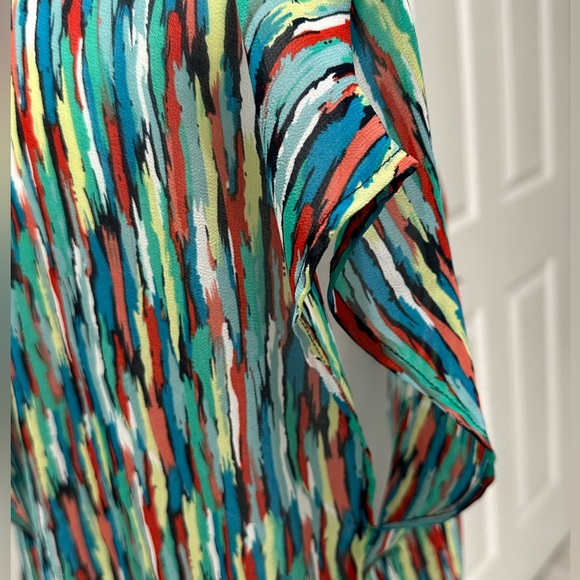 Trouvé sheer multi color open back shirt Size Small - Picture 4 of 4